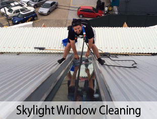 Skylight-Window-Cleaning